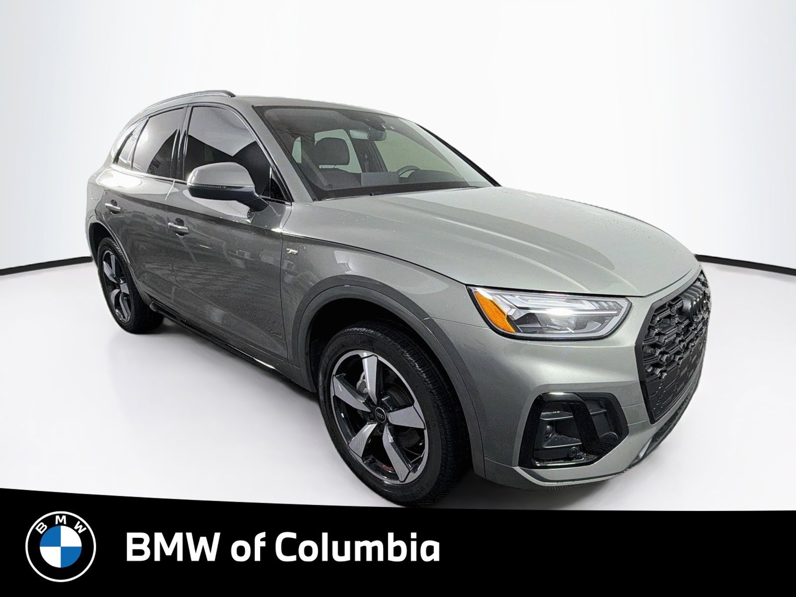 Used 2023 Audi Q5 2.0T Premium Plus w/ Premium Plus Package AWD/4WD image 1