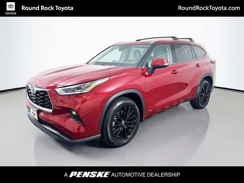 Used 2026 Toyota Highlander Limited AWD/4WD image 1