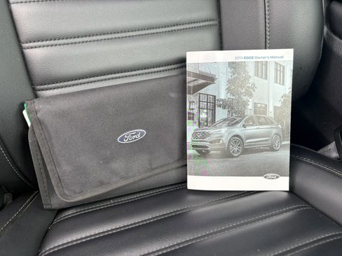 Used 2019 Ford Edge SEL w/ Equipment Group 201A AWD/4WD image 39