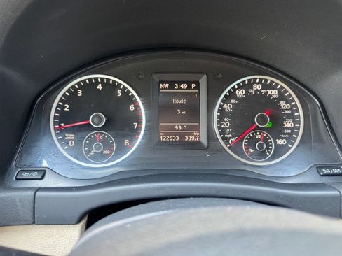 Used 2014 Volkswagen Tiguan SE FWD image 17