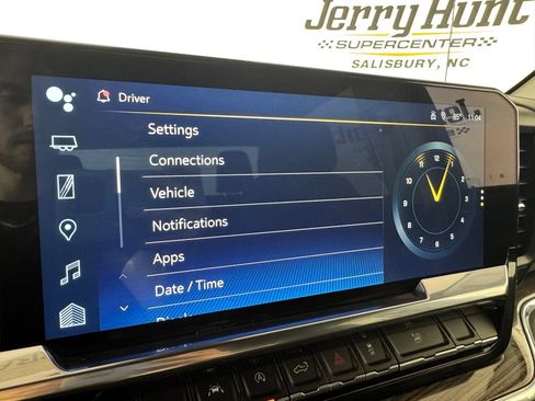 Used 2024 Chevrolet Silverado 1500 LT AWD/4WD image 19