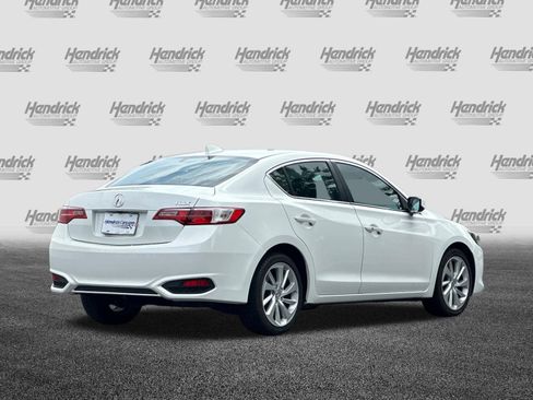 Used 2017 Acura ILX FWD image 5