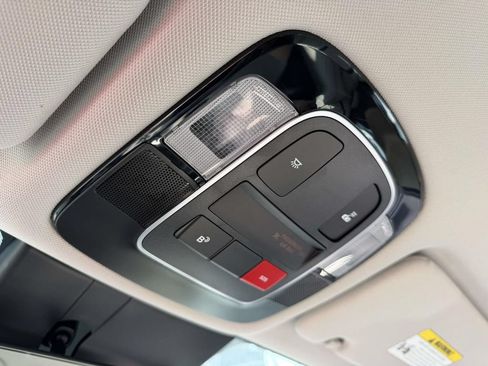 Certified 2025 Hyundai Sonata SEL AWD/4WD image 36