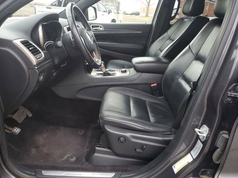 Used 2017 Jeep Grand Cherokee Limited image 22