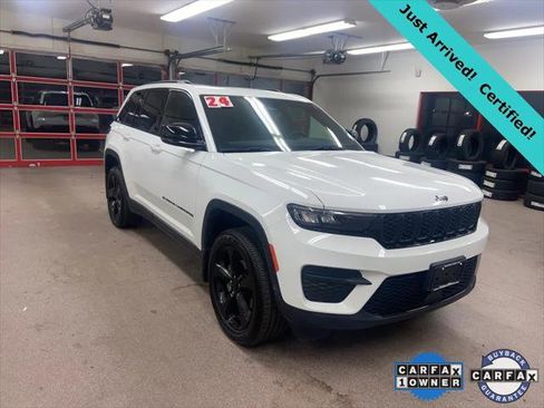 Certified 2024 Jeep Grand Cherokee Altitude image 1