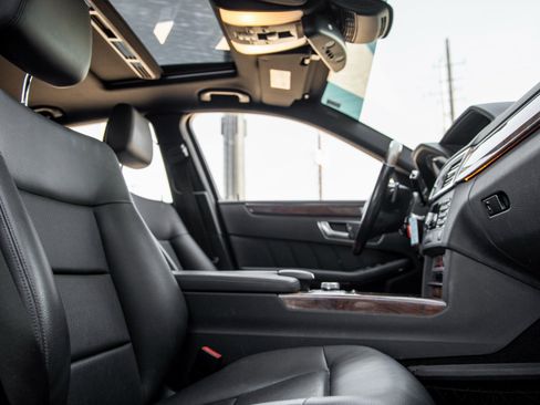 Used 2012 Mercedes-Benz E 350 Sedan image 37