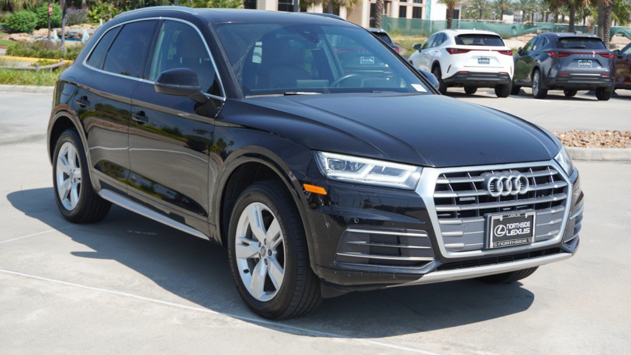 Used 2018 Audi Q5 2.0T Premium Plus w/ Premium Plus Package AWD/4WD image 3