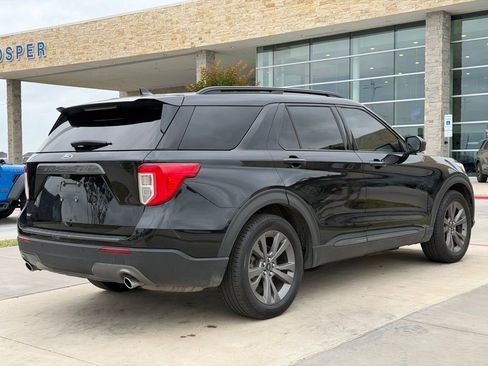 Used 2021 Ford Explorer XLT w/ Equipment Group 202A RWD image 21