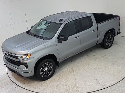 Used 2024 Chevrolet Silverado 1500 RST image 45