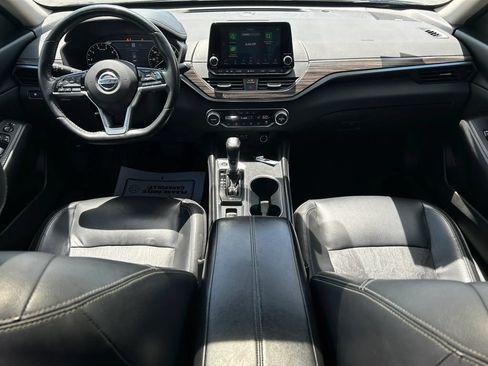 Used 2019 Nissan Altima 2.5 SL FWD image 21