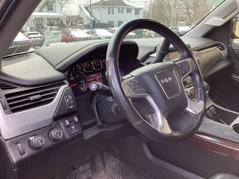 Used 2016 GMC Yukon XL SLT w/ Open Road Package image 9