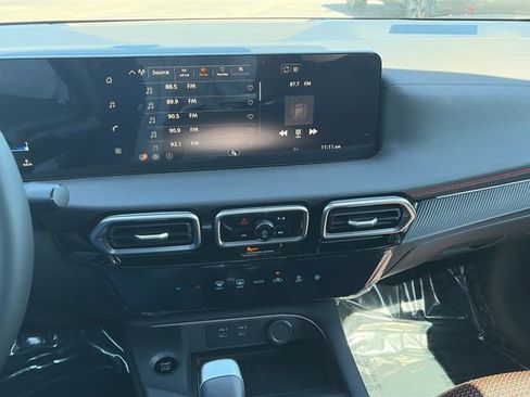 New 2026 Nissan Sentra SR w/ Floor Mat Package image 21