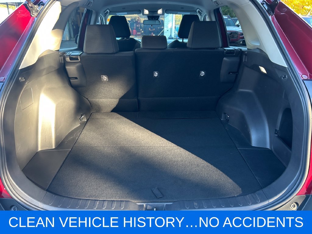 Used 2023 Toyota RAV4 LE AWD/4WD image 2