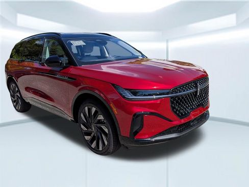 New 2026 Lincoln Nautilus Reserve w/ Jet Appearance Package image 9