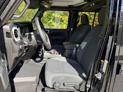 New 2026 Jeep Wrangler Unlimited Sport image 12