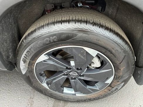 Certified 2026 Nissan Rogue SV AWD/4WD image 11