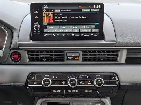 New 2025 Honda Pilot Touring image 18