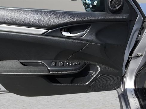 Used 2020 Honda Civic EX image 9