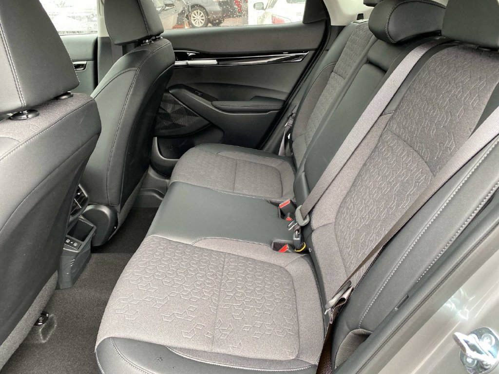 New 2026 Kia Seltos S AWD/4WD image 6