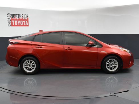 Used 2018 Toyota Prius Two w/ Prius Two Safety Plus Package FWD image 5