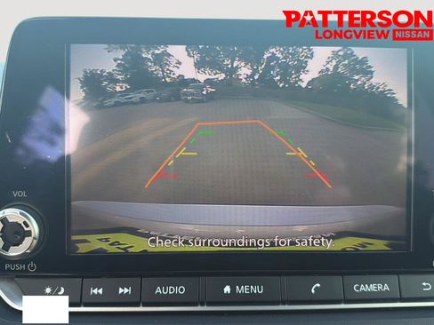 Used 2024 Nissan Rogue S FWD image 5
