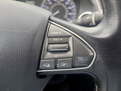Used 2016 INFINITI Q50 Premium RWD image 16