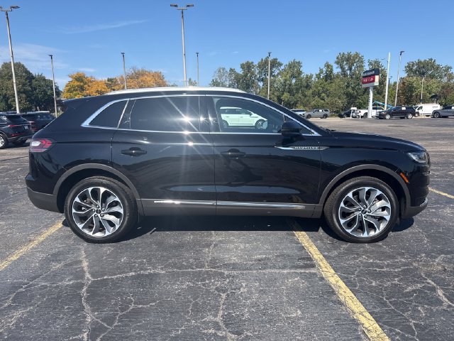 Used 2023 Lincoln Nautilus Reserve AWD/4WD image 8
