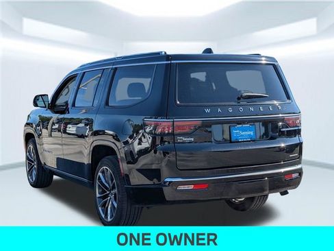Used 2024 Jeep Wagoneer Series III w/ Premium Group I AWD/4WD image 3