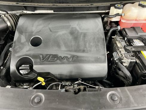 Used 2023 Buick Enclave Essence w/ Experience Buick Package FWD image 26