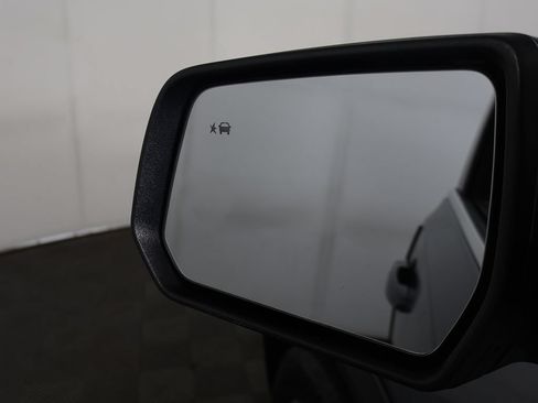 Used 2021 GMC Acadia SLE w/ LPO, Floor Liner Package FWD image 32