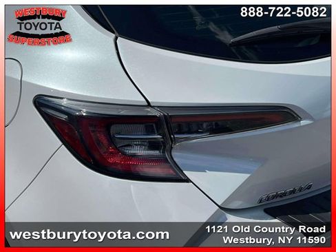 Certified 2022 Toyota Corolla XSE w/ XSE Preferred Package FWD image 11