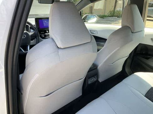 Certified 2025 Toyota Corolla SE FWD image 14