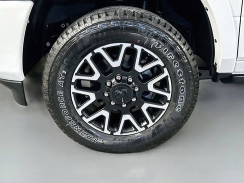 New 2026 RAM 3500 Longhorn AWD/4WD image 17