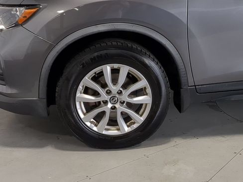 Used 2017 Nissan Rogue SV AWD/4WD image 17