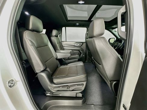 Used 2023 Chevrolet Suburban High Country AWD/4WD image 29
