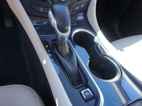 Used 2017 Buick Envision Essence image 18