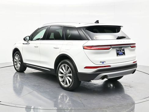 Used 2022 Lincoln Corsair AWD w/ Premium Package image 7