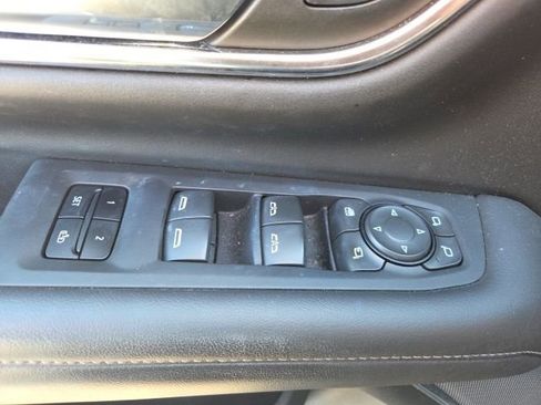 Used 2022 Chevrolet Tahoe Z71 w/ Z71 Off-Road Package image 26