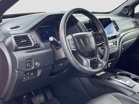 Used 2023 Honda Passport TrailSport image 9