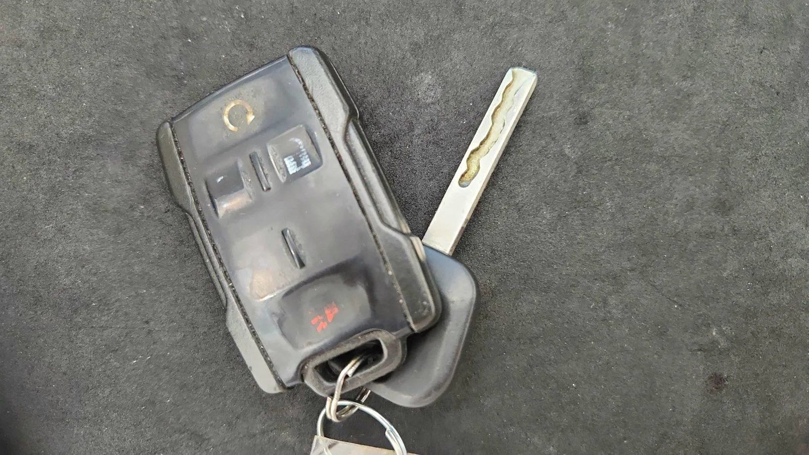 Used 2017 Chevrolet Silverado 1500 LT w/ Midnight Edition AWD/4WD image 13