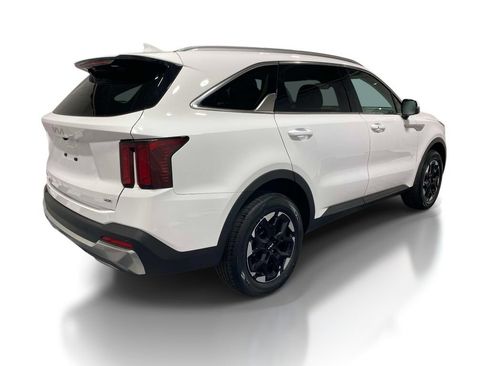 New 2026 Kia Sorento S FWD image 4