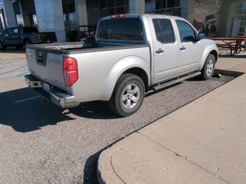 Used 2013 Nissan Frontier SV w/ SV Value Truck Pkg image 14
