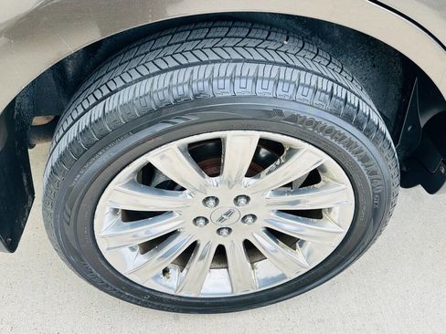 Used 2011 Lincoln MKX AWD w/ 102A Rapid Spec Order Code image 32