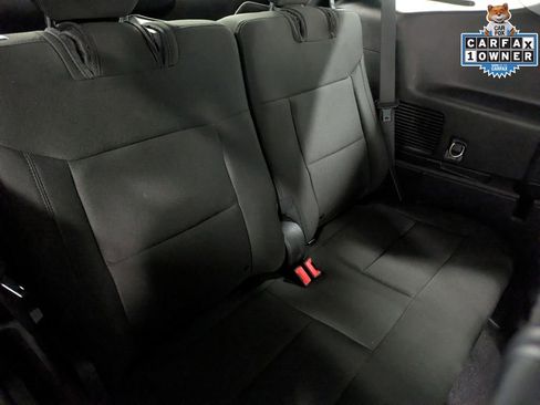 Used 2022 Ford Explorer XLT AWD/4WD image 27