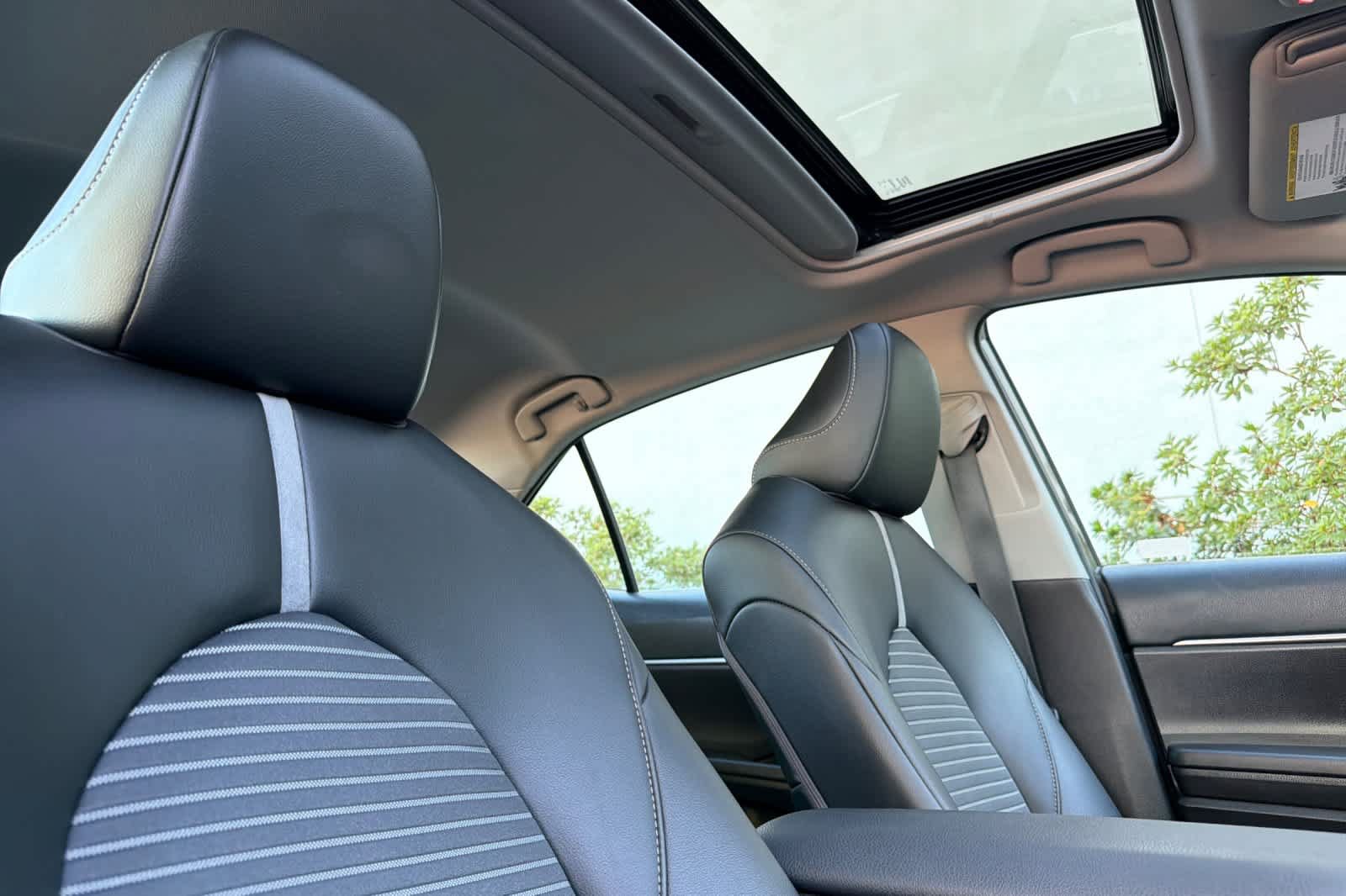 Used 2023 Toyota Camry SE w/ Audio Upgrade Package FWD image 17