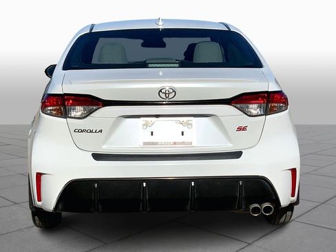 Used 2023 Toyota Corolla SE image 4