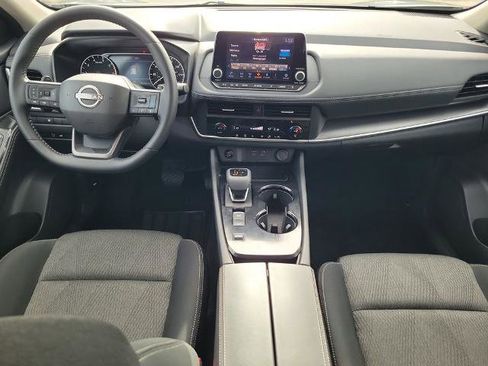 Certified 2026 Nissan Rogue SV FWD image 16