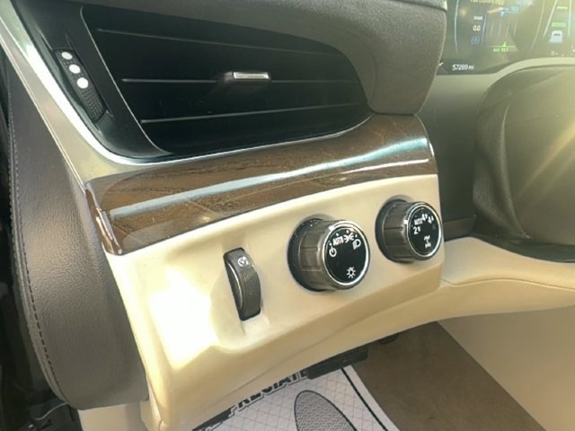 Used 2018 Cadillac Escalade ESV Luxury AWD/4WD image 27