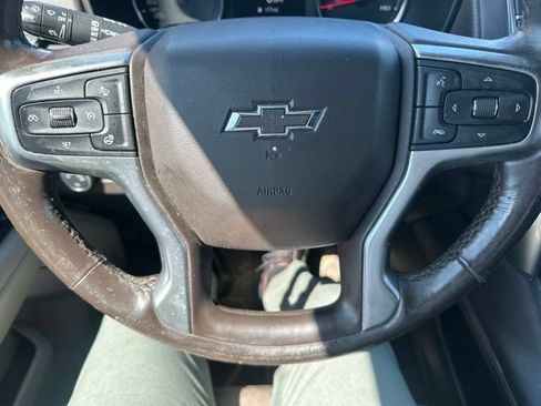 Used 2021 Chevrolet Suburban Z71 w/ Z71 Signature Package AWD/4WD image 18