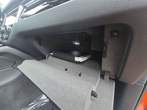 Used 2023 Porsche Macan image 18